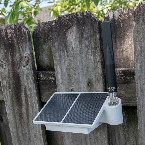 PeakMesh Ultimate Solar Meshtastic Radio Node  RAK Wireless module, ALFA Antenna, and 2 - 5000mAh 21700 Batteries Meshcore
