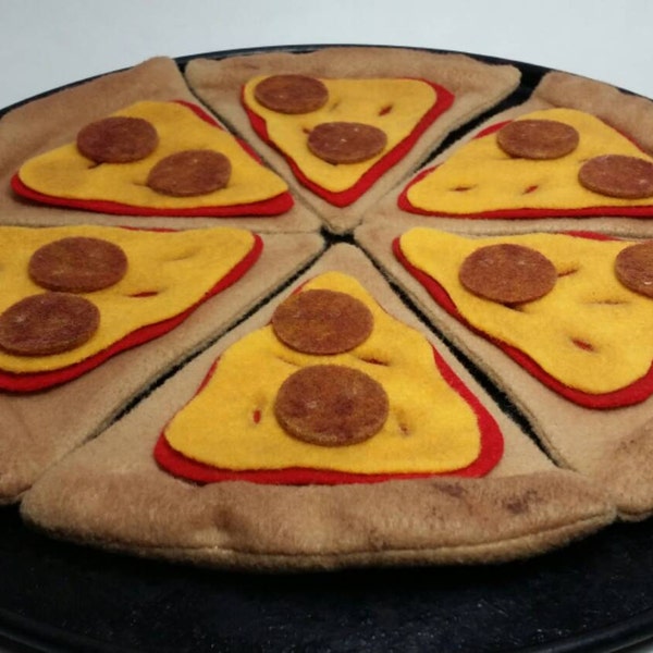 Pizza en feutre, pizza à croûte mince, pizza de jeu, pizza jouet, pizza de fête, nourriture de jeu, faire semblant de jouer, nourriture en feutre, garnitures suprêmes, ensemble de pizza