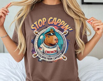 Maglietta Stop Cappin' Capybara: Maglietta con colori divertenti e confortevoli