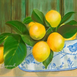 Limoni e uccelli azzurri ~ Riproduzione artistica giclée del mio dipinto a olio originale. Stampa artistica principalmente in giallo, blu e bianco.