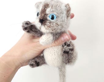 手作りのアメリカンショートヘア猫のぬいぐるみ：リアルなコンパニオン