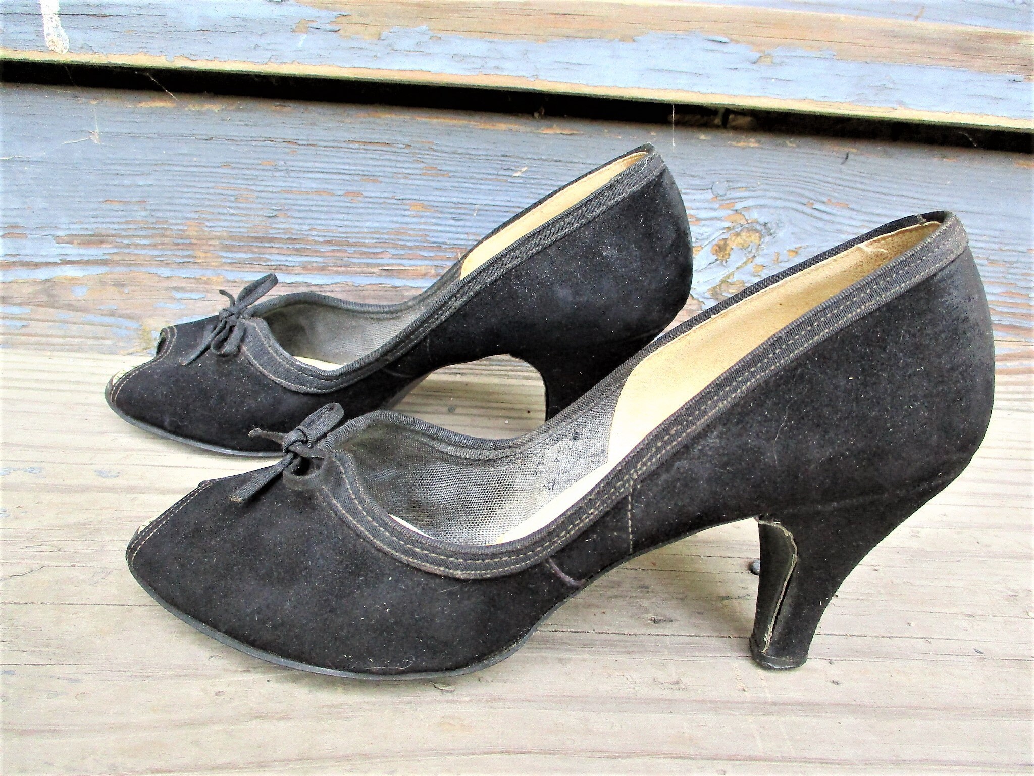 retro pump shoes