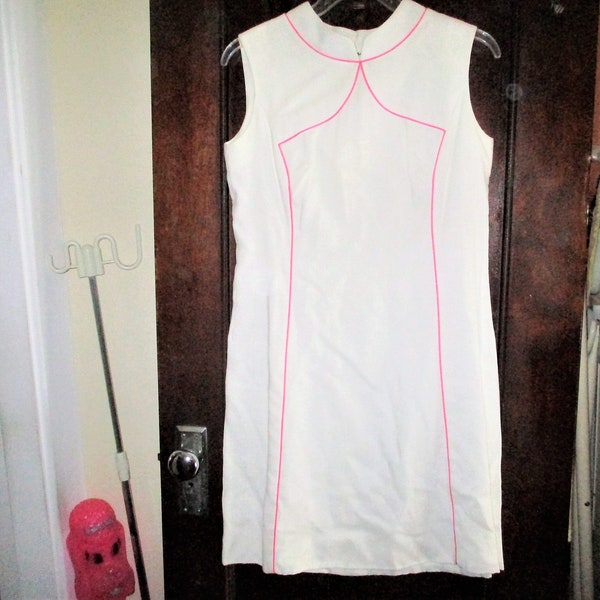 Vintage 60s Mod White Pink Cord Sleeveless Shift Dress M