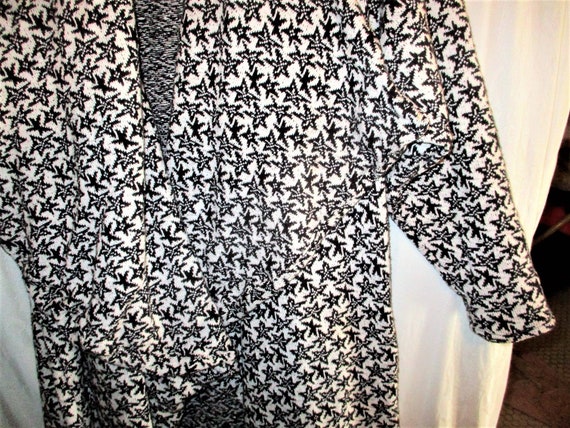 Vintage 80s A-Line Swing Sweater Coat S Black Whi… - image 3