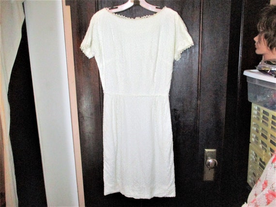 Vintage 50s White Cotton Eyelet Dress M Helen Whi… - image 1