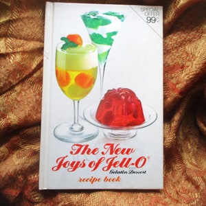 Vintage 70s The New Joys of Jello Recipe Cookbook Booklet 128 pgs 1975 3rd ed