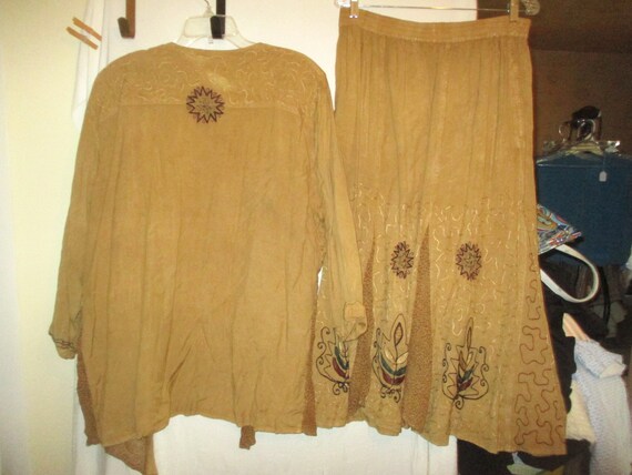 Vintage 80s Ladies 2 Pc Rayon Skirt Top Suit L Br… - image 6
