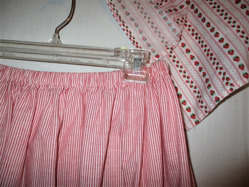 Vintage Handmade Red White Stripe Prairie Skirt /& Scarf M