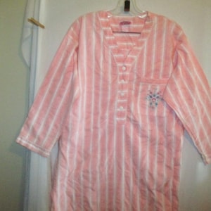 Vintage 80s Pink White Stripe Flannel M Night Shirt Ladies Knee Length Pocket