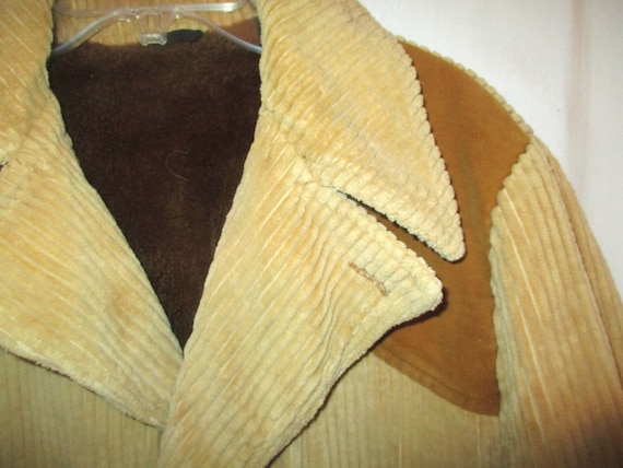 Vintage 70s Beige Corduroy Mens Coat M Plush Lini… - image 2