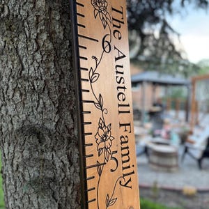 Engraved Growth Chart Family Ruler Hardwood Height Chart, Growth Ruler Wall Decor, Family Ruler Height Tracker, Custom Height Ruler afbeelding 4