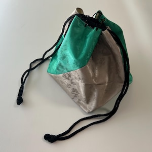 japanese vintage Kimono Silk Kinchaku Pouch,kiribame,Kinchaku Purse