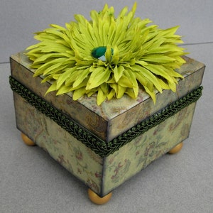 Green Paisley Decoupaged Flower Decorative Small Box Jewelry Keepsake Trinket image 7