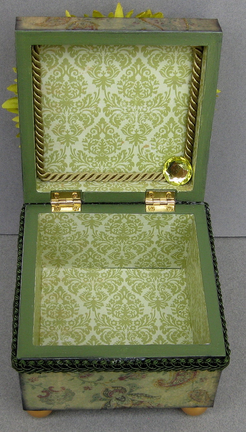 Green Paisley Decoupaged Flower Decorative Small Box Jewelry Keepsake Trinket image 3