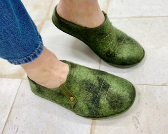 Felted Wool Slippers for Men: Warm, Breathable, Easy Slip-on slippers