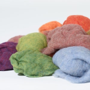 Dyed Felting wool 54 Colors, Best for wet felting, BureBure slippers wool Bergschaf Tyrollean image 2