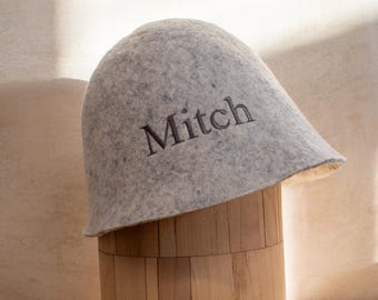 Personalisierter, handgefertigter Saunahut aus Filzwolle – Natürlicher Hitze- und Kälteschutz, individuelles Namensgeschenk für Sauna- und Eisbad-Liebhaber