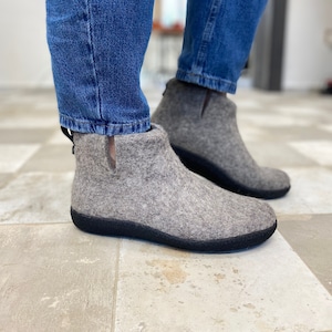 Handgemaakte vilten wollen slofjes voor dames - Wolcomfort voor je voeten - Thermoregulerende, vochtafvoerende eigenschappen - Leren of rubberen zolen