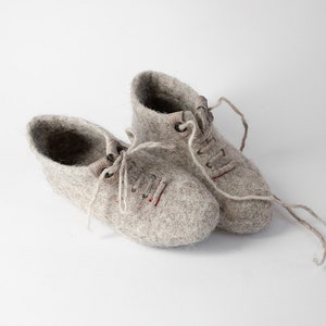 Felted baby booties, Toddler slippers with laces from natural wool, Gray kids booties, Infant slippers, Children slippers, Baby sneakers image 6