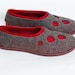 see more listings in the Men unisex slippers section