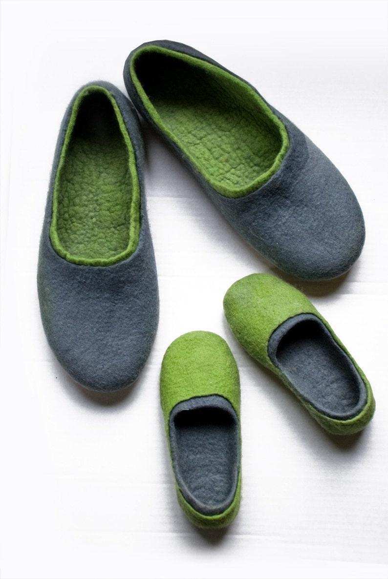 2 pairs of matching BureBure felted wool slippers are designed for mom and daughter, dad and son. The inner part of these slippers is made of yellow semi soft wool while the outer part is decorated with natural beige alpaca wool.