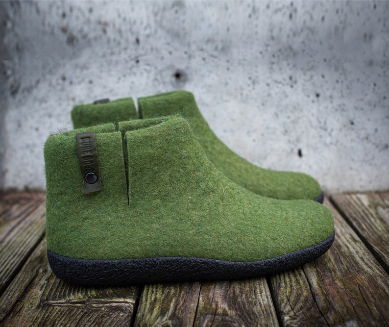 Warm wool ankle slippers boots for men, Handmade BureBure slippers natural felted wool WOOBOOT Rubber soles