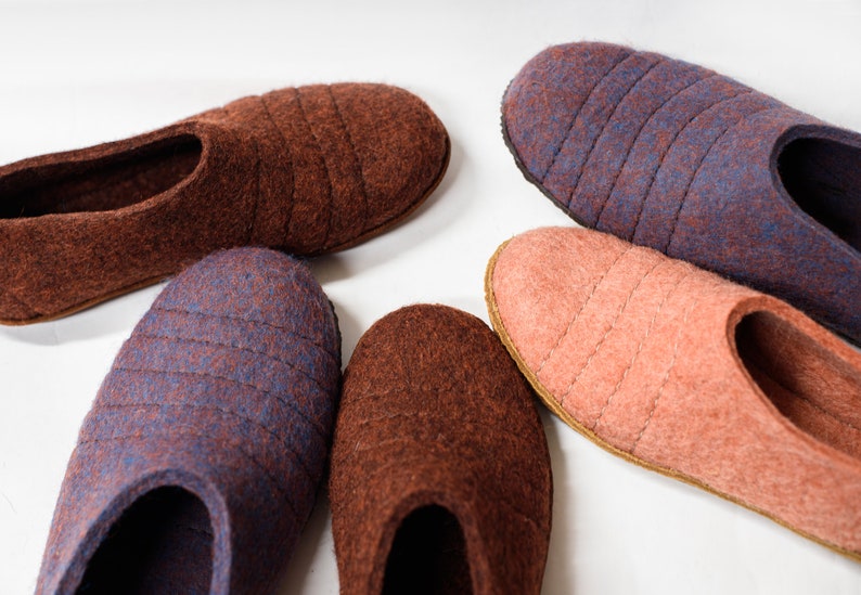 Dyed Felting wool 54 Colors, Best for wet felting, BureBure slippers wool Bergschaf Tyrollean image 3