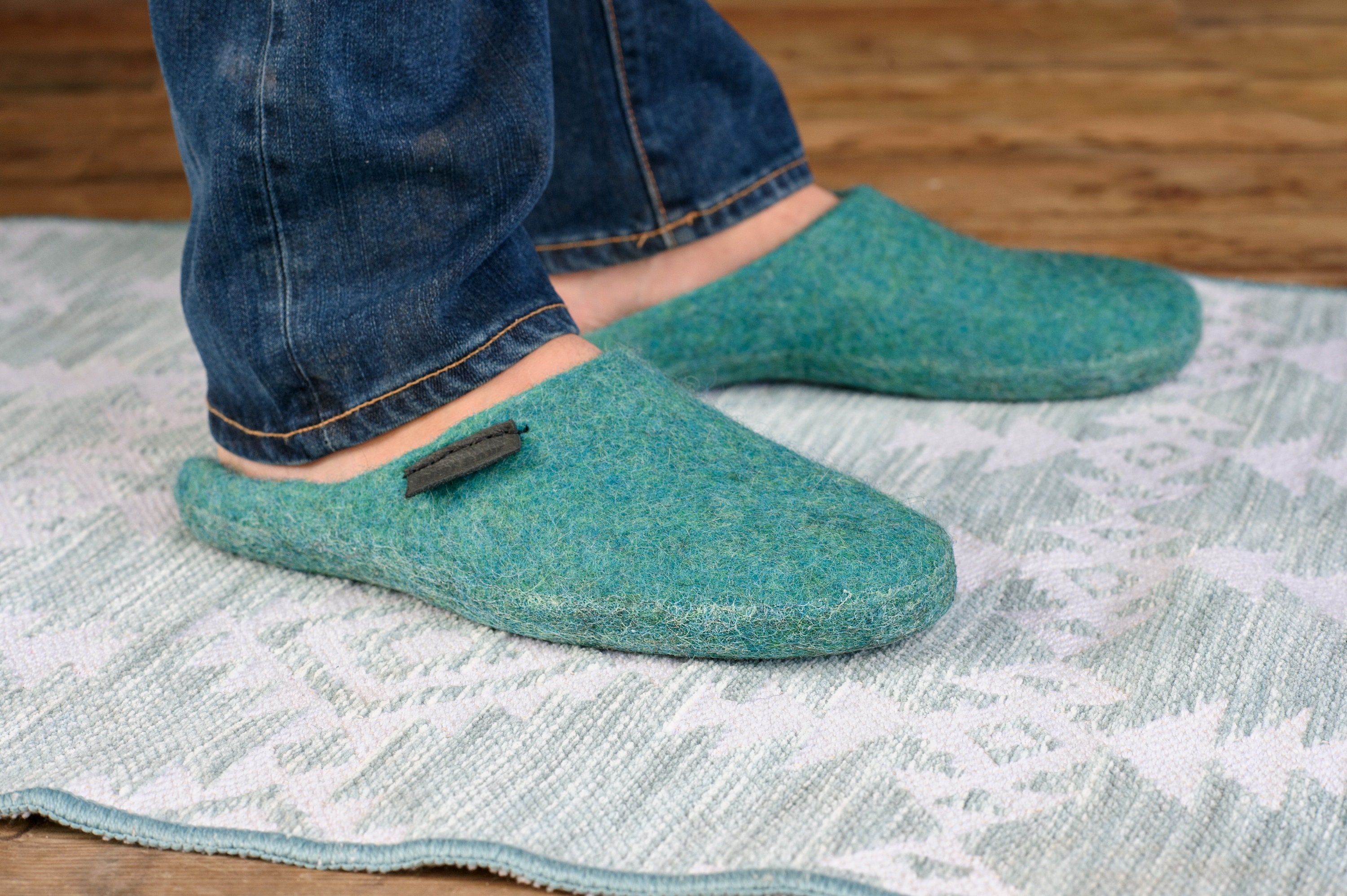 Easy slip-on wool slippers for men - Unisex slide felted wool slippers