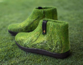 BureBure Woolen Ankle Slippers - felted wool booties perfect for both indoor and outdoor wear - Green Grass WooBoot