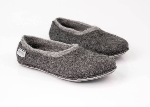 warm house shoes