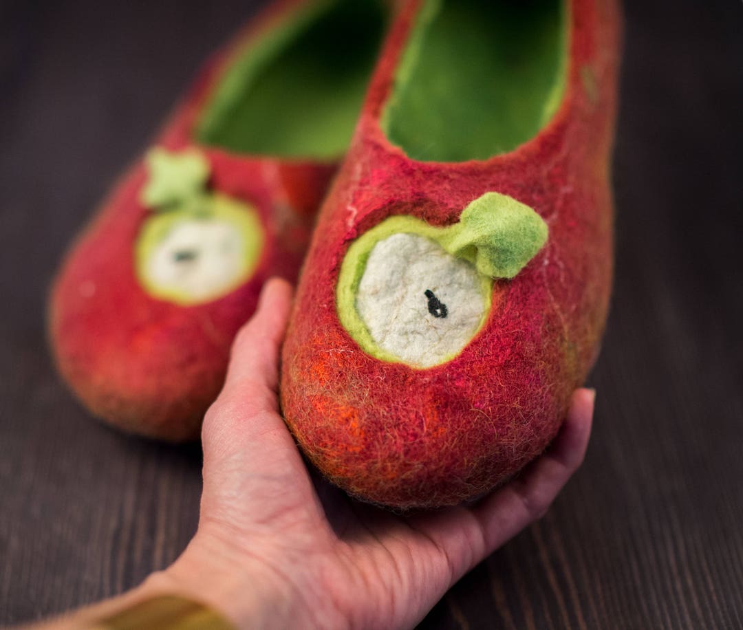 DRECAGE Pantofole per Bambino e Bambina Invernali, Calde Ciabatte in Peluche da Casa con Design Cartone Animato Ragazzi Ragazze 316 Kaki Capibara 14-15 22 EU