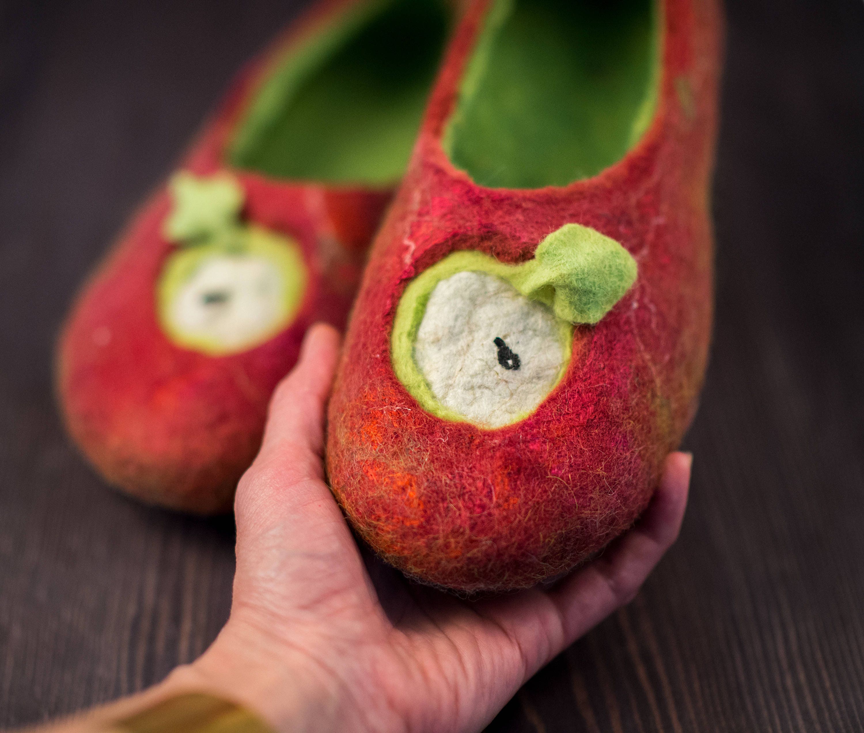 red apple slippers price