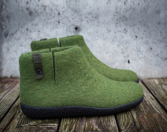 WOOBOOT felted ankle boots for men with pull loop & cut on side, Handmade BureBure warm slippers