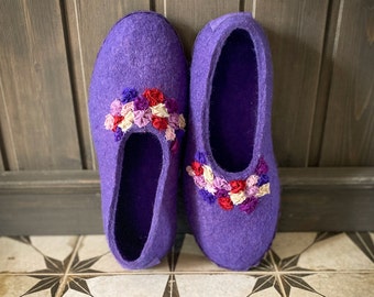 Handcrafted Natural Felted Wool Slippers with Sari Silk Embroidery - Warmth, Thermoregulation, Breathability Cozy Comfort