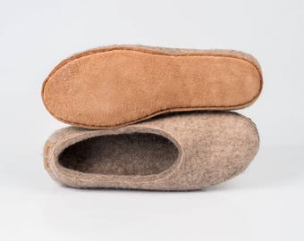 Beige women slippers with non slip cork and leather soles Felted wool and alpaca slippers, felt slippers, house shoes, Felted shoes slippers