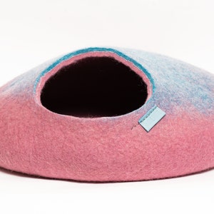 Felted wool pet home from pink and blue felted wool, Pet furniture, Cat cave, Pet cave, Pet accessories, Bure Bure image 2