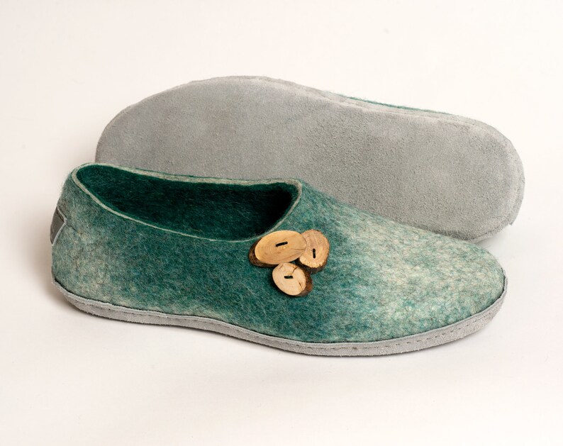 Felted wool men slippers, Hygge gift, woodland housewarming gift ideas, Gray green felt slippers image 4