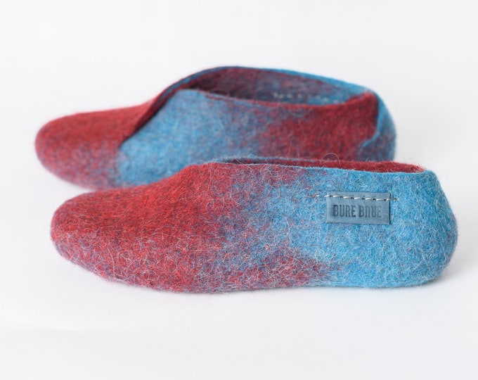 Women natural felted wool slippers - Turquoise and red envelope slippers - Cozy home shoes, Bure Bure - Gift for her