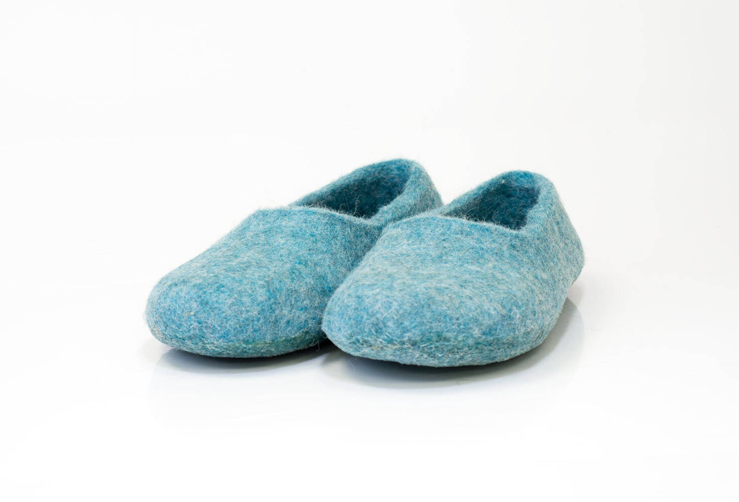 slippers turquoise