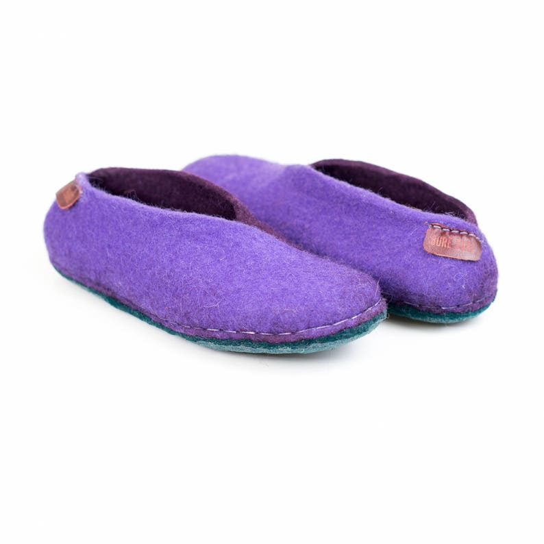 Chinelos femininos elegantes de lã feltrada, calçados artesanais, sapatos ecológicos, sapatos para casa, sapatos confortáveis de primavera - chinelos envelope verde-oliva ultravioleta imagem 6
