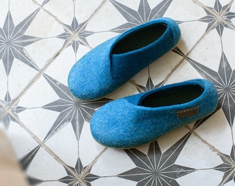Warm Wool Slippers for women, Envelope Turquoise Olive, Felted Slippers for Women, Woolen Flats, Women Wool Shoes for Home, Spring slippers