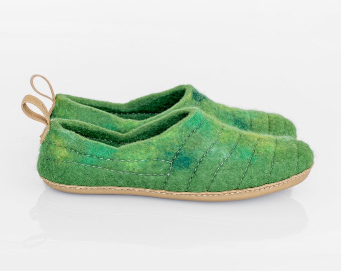 Womens wool clogs slippers with sturdy stitching surface, handy pull loop and leather sole Green Chartreuse COCOON