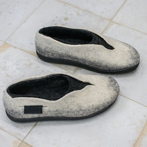 White felted wool Women slippers, Bridal slippers, Wool shoes for Her, Valenki, Felt shoes, Warm house shoes