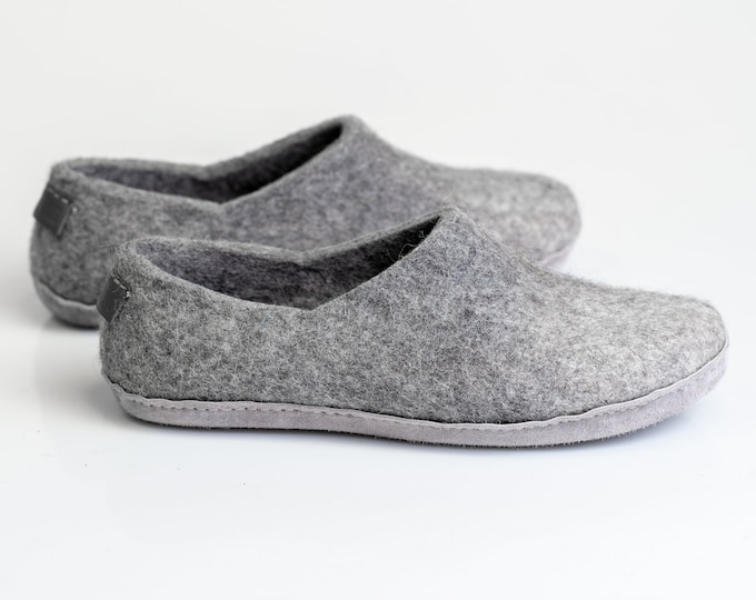 Warm wool women slippers clogs light grey ombre with alpaca wool