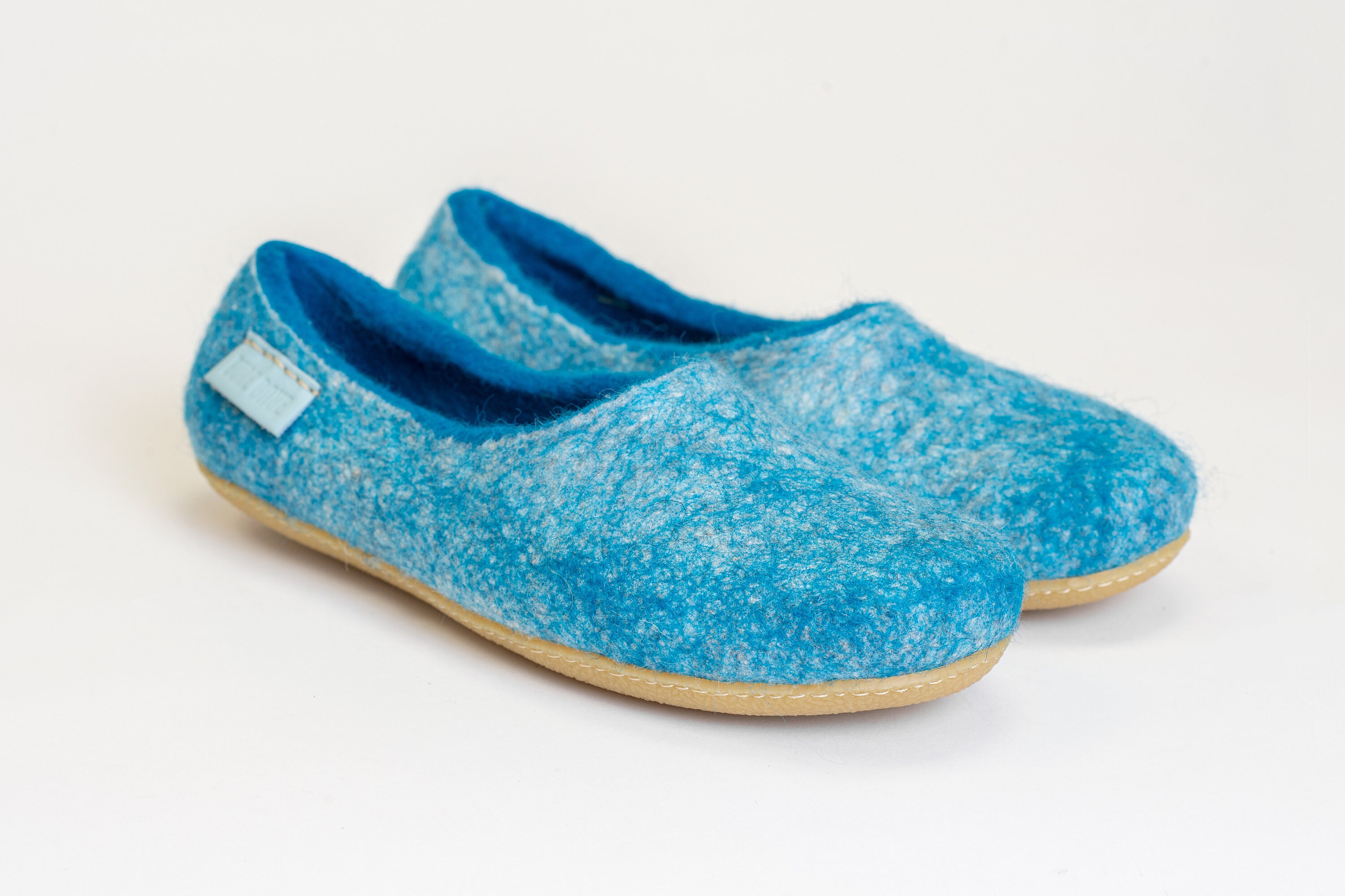 slippers turquoise