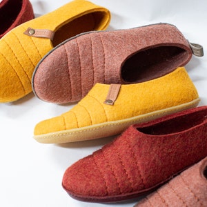 Dyed Felting wool 54 Colors, Best for wet felting, BureBure slippers wool Bergschaf Tyrollean image 5