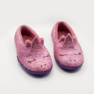 Chaussons Bluey Officiels Pour Filles – Peluche Douce Avec Sangle Velcro Brodée | Tailles 39-46, Parfait Pour Les Petites Fans