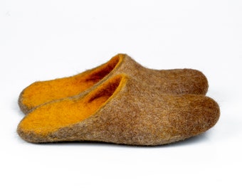 Felted wool slide slippers for him - Closed toe slippers slides - Hand-Crafted gift for men - Unisex Boiled wool slip on home shoes