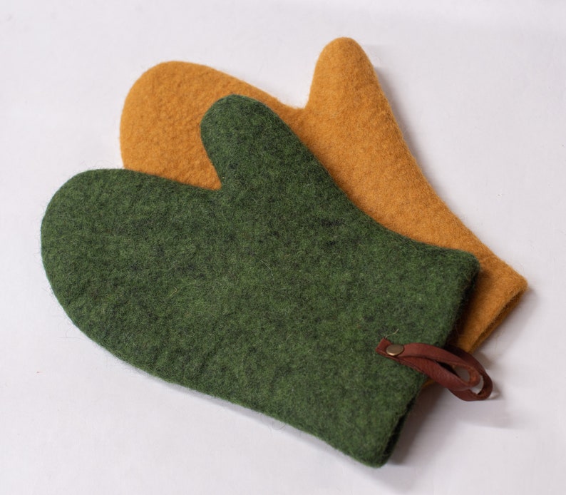 Baking Gift Felted wool oven mittens in Various Colors Felt pot holder Oven Mitt Kitchen Gloves Fathers day gift Mothers day gift image 4