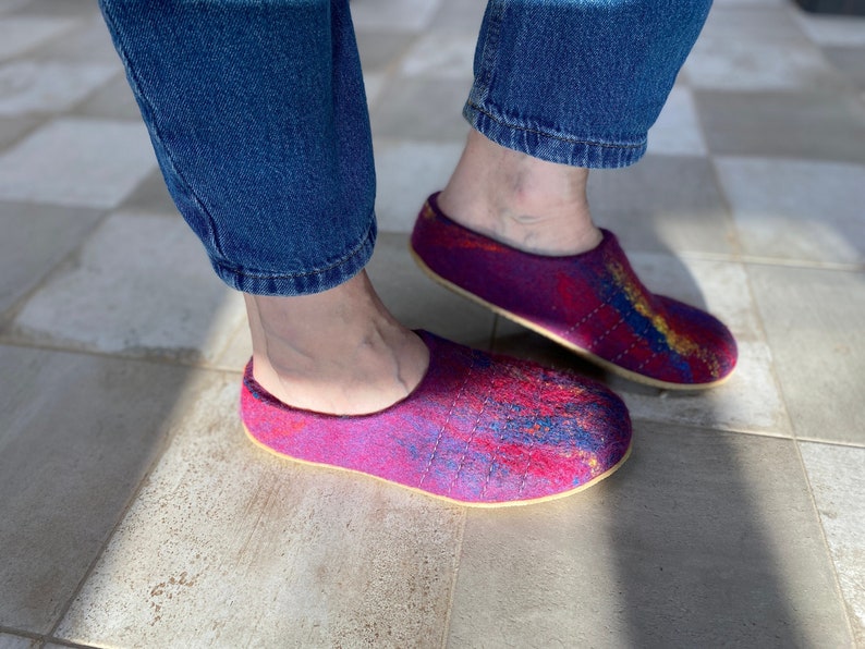 Natural felted wool women's slippers BureBure